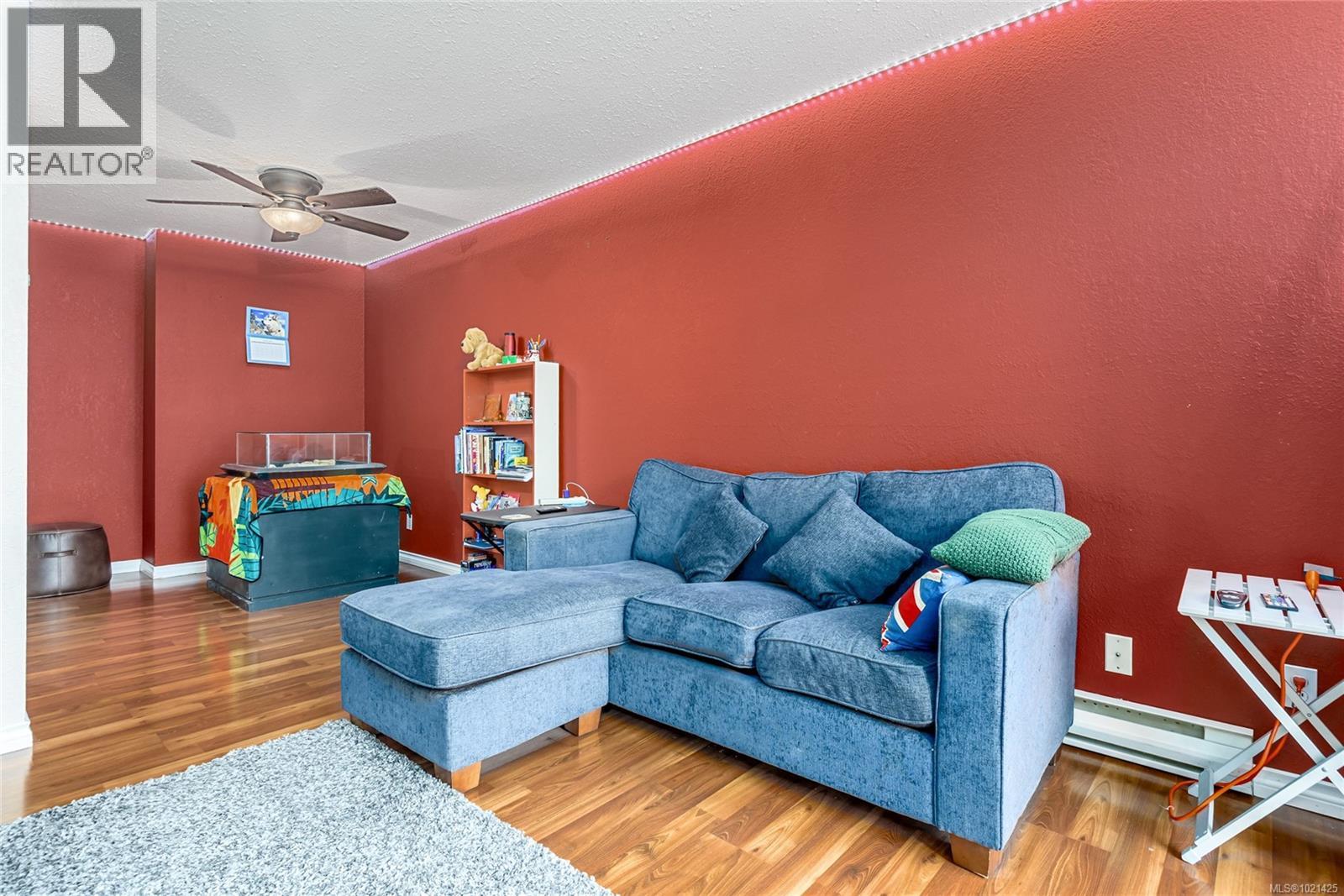 #207 1050 BRAIDWOOD RD - 4