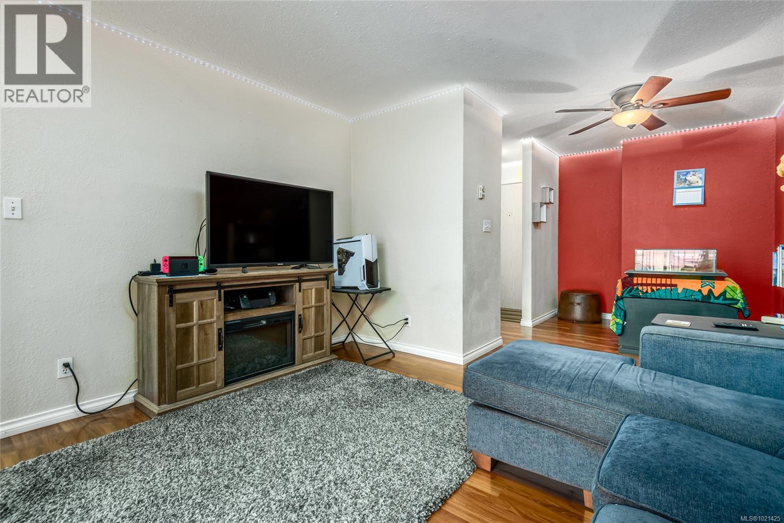 #207 1050 BRAIDWOOD RD - 5