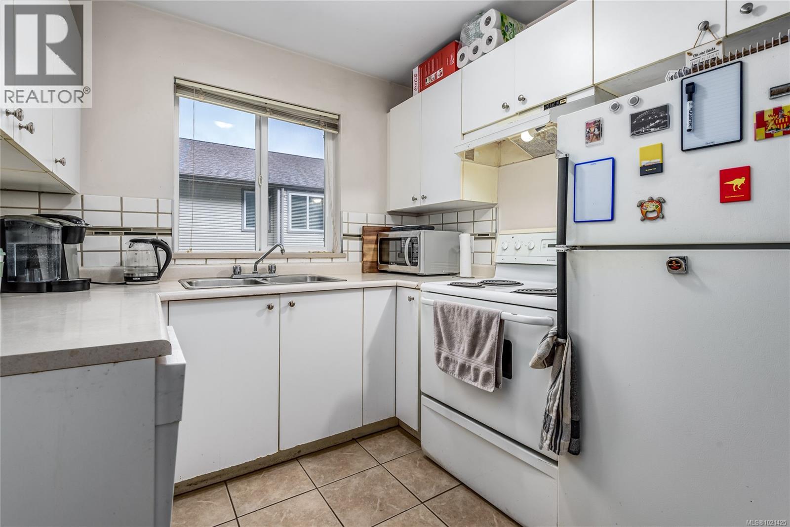 #207 1050 Braidwood Rd - 7