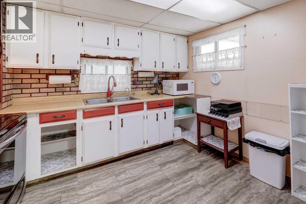 Single Family House Bungalow for Sale in   Avenue NE Tuxedo Park Calgary 