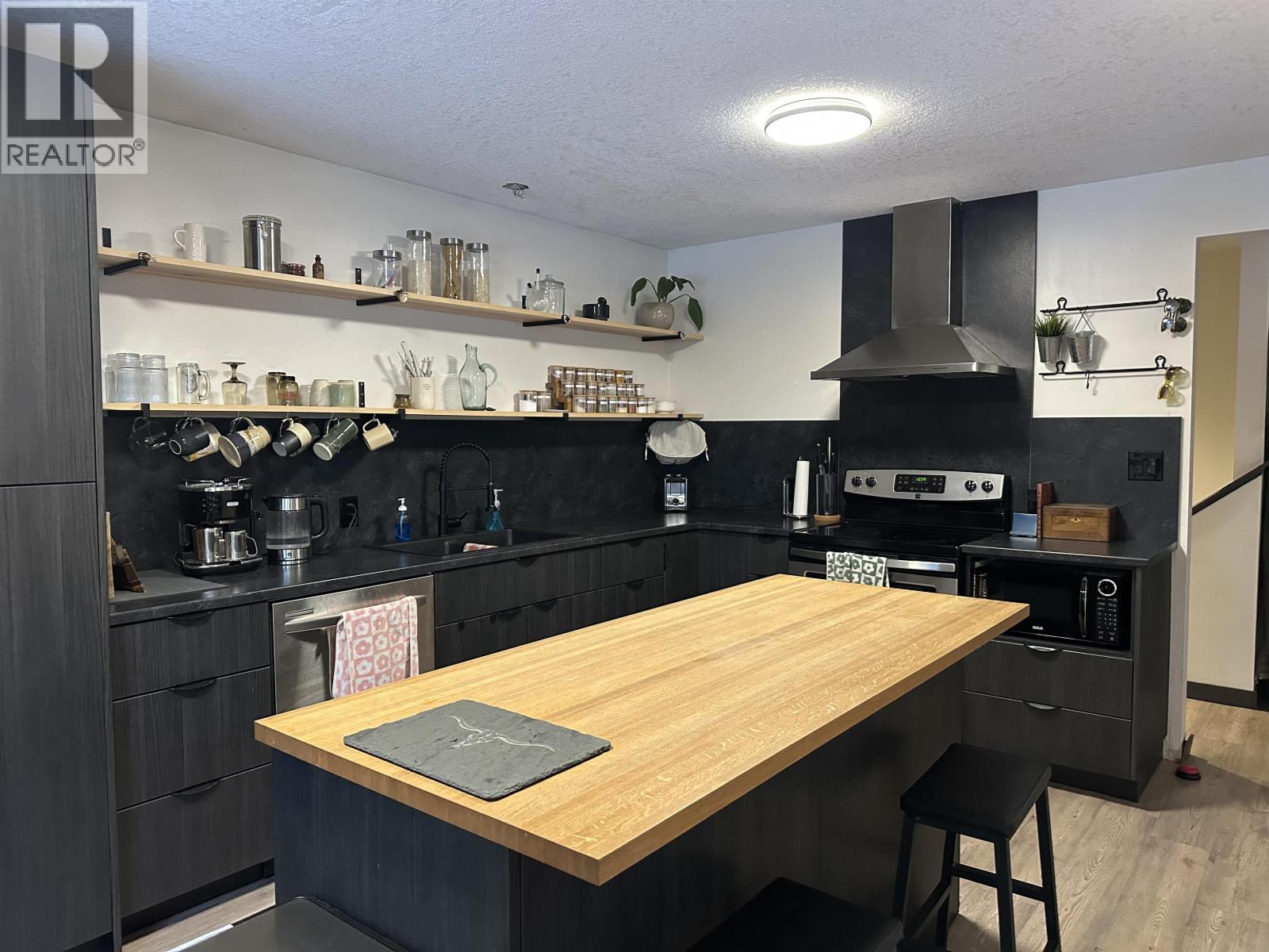 11107 102 AVENUE, Fort St. John