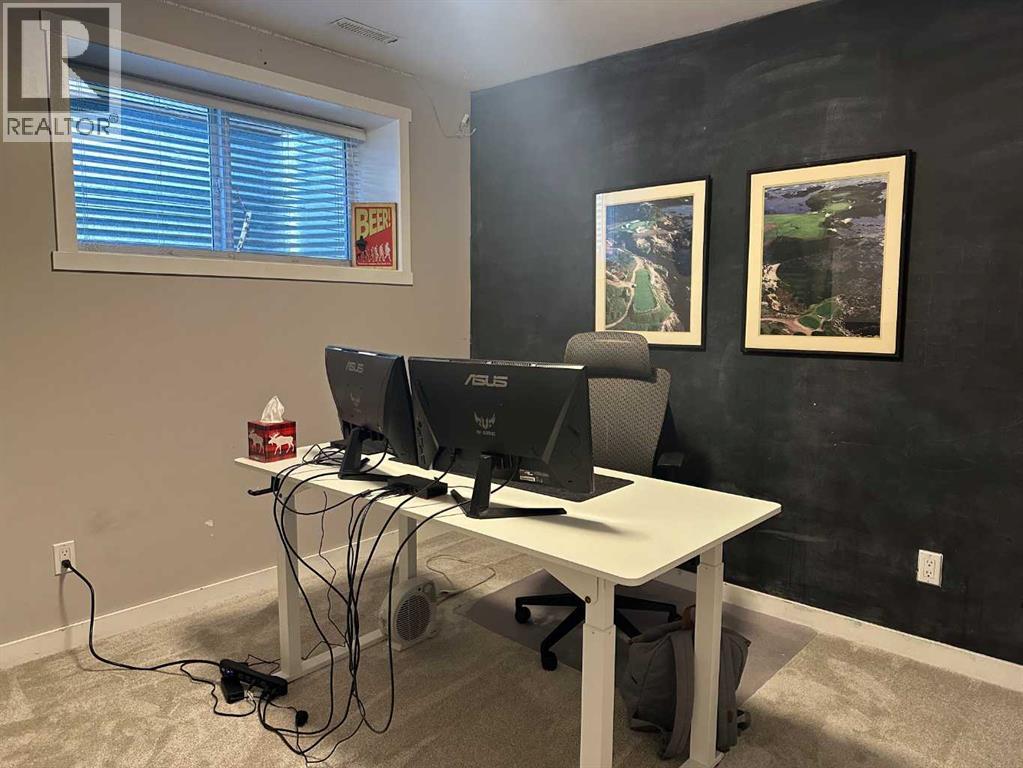 Single Family House for Sale in  Elgin Meadows Manor SE McKenzie Towne Calgary 