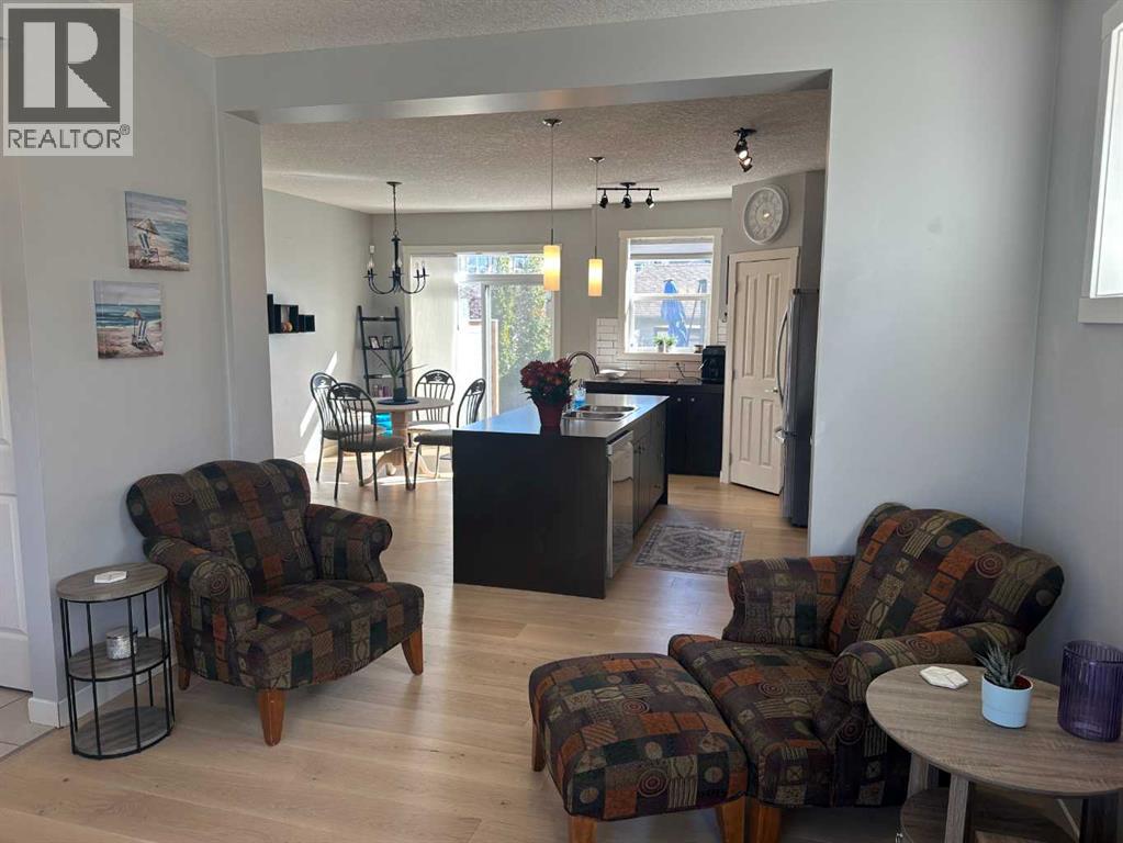 Single Family House for Sale in  Elgin Meadows Manor SE McKenzie Towne Calgary 