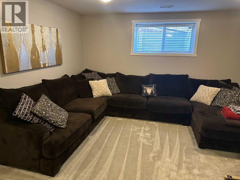 Single Family House for Sale in  Elgin Meadows Manor SE McKenzie Towne Calgary 