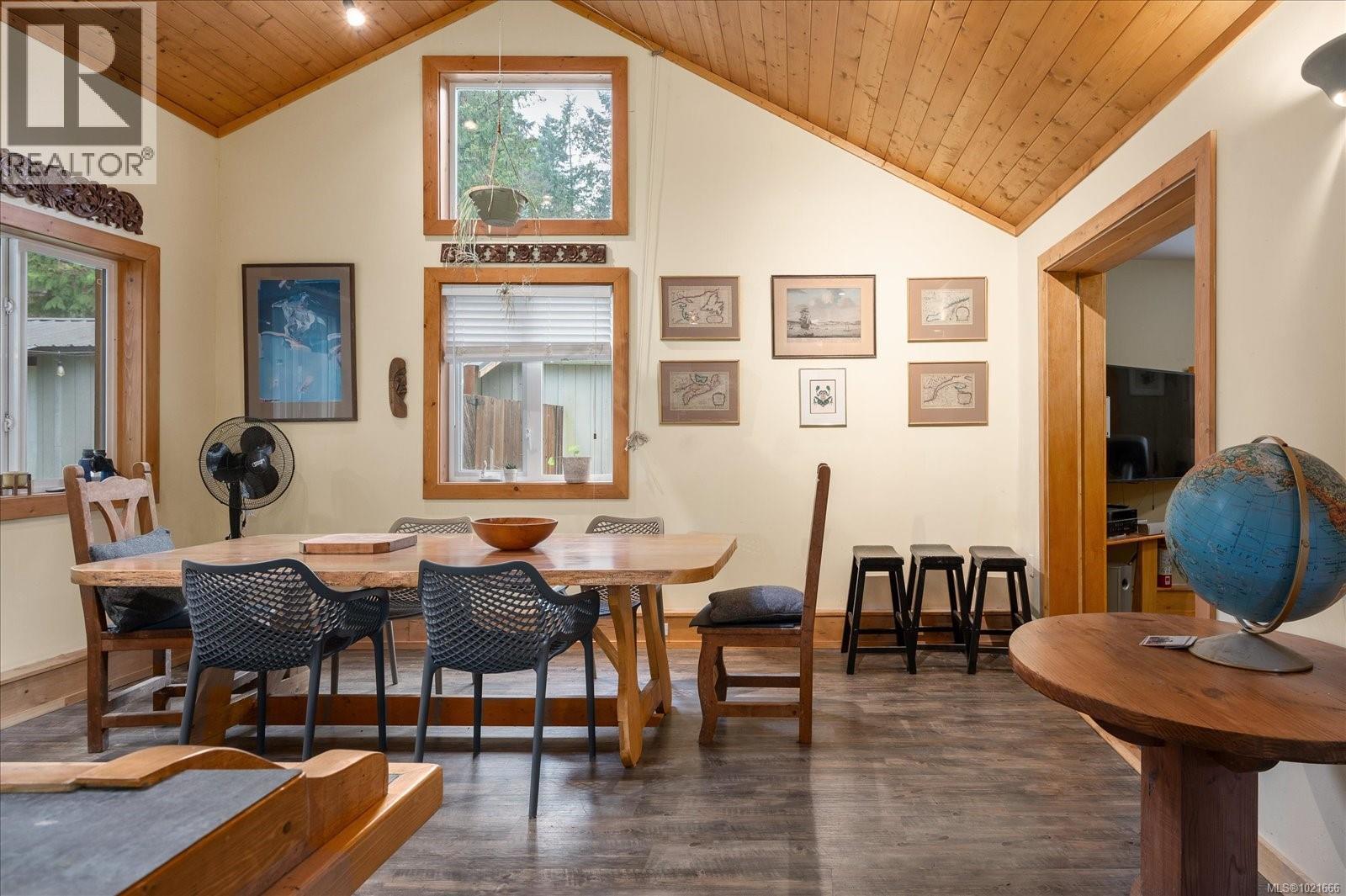 3271 South Rd, Gabriola Island