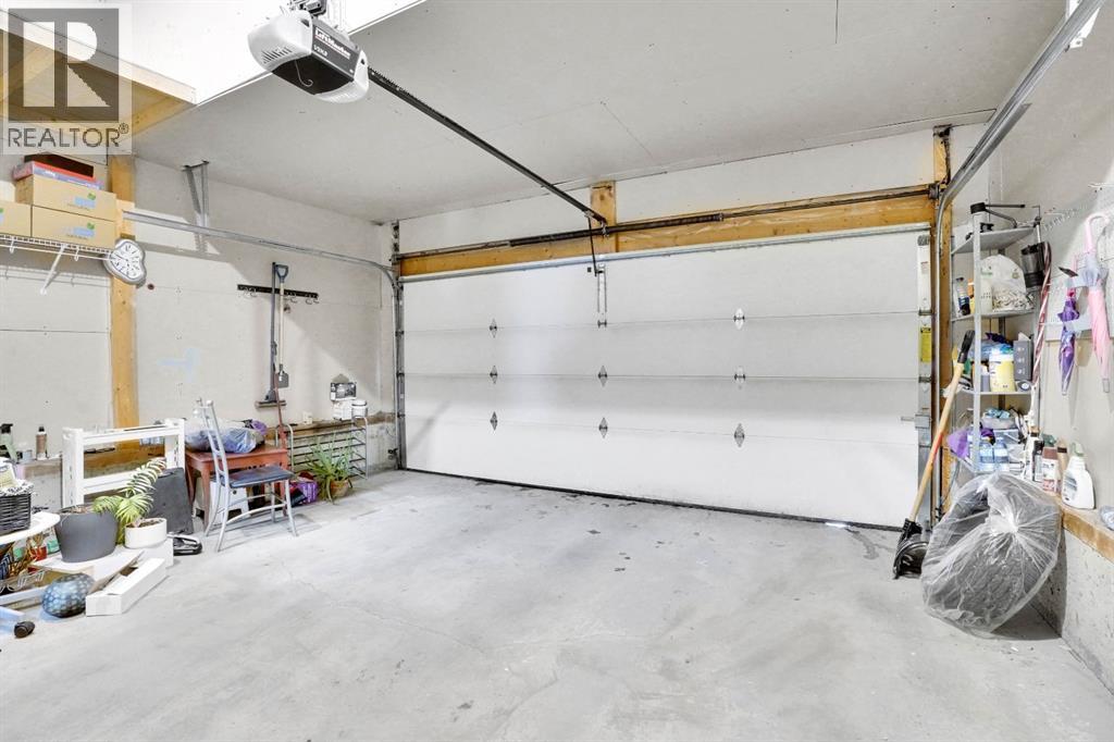 Single Family House for Sale in  Everoak Green SW Evergreen Calgary 