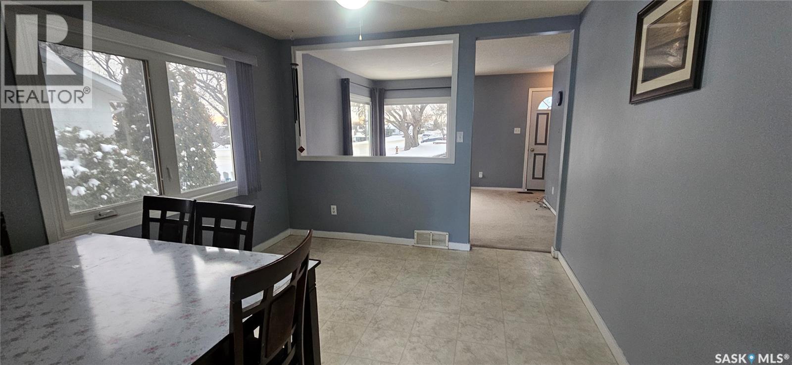 Single Family House Bungalow for Sale in  th AVENUE NW Swift Current 