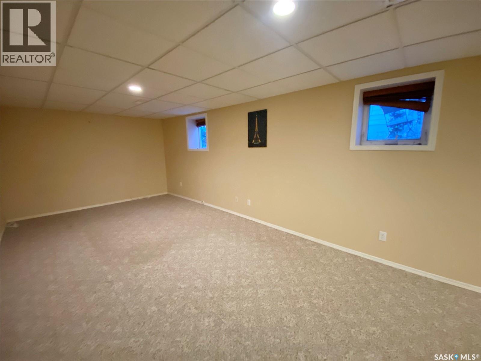 Single Family House Bungalow for Sale in  th AVENUE NW Swift Current 