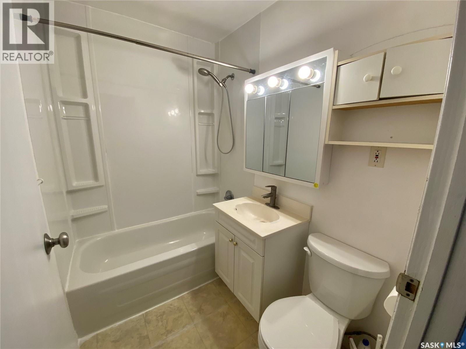 Single Family House Bungalow for Sale in  th AVENUE NW Swift Current 