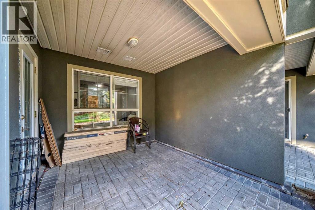 Single Family House for Sale in   Richard Court SW Lincoln Park Calgary 