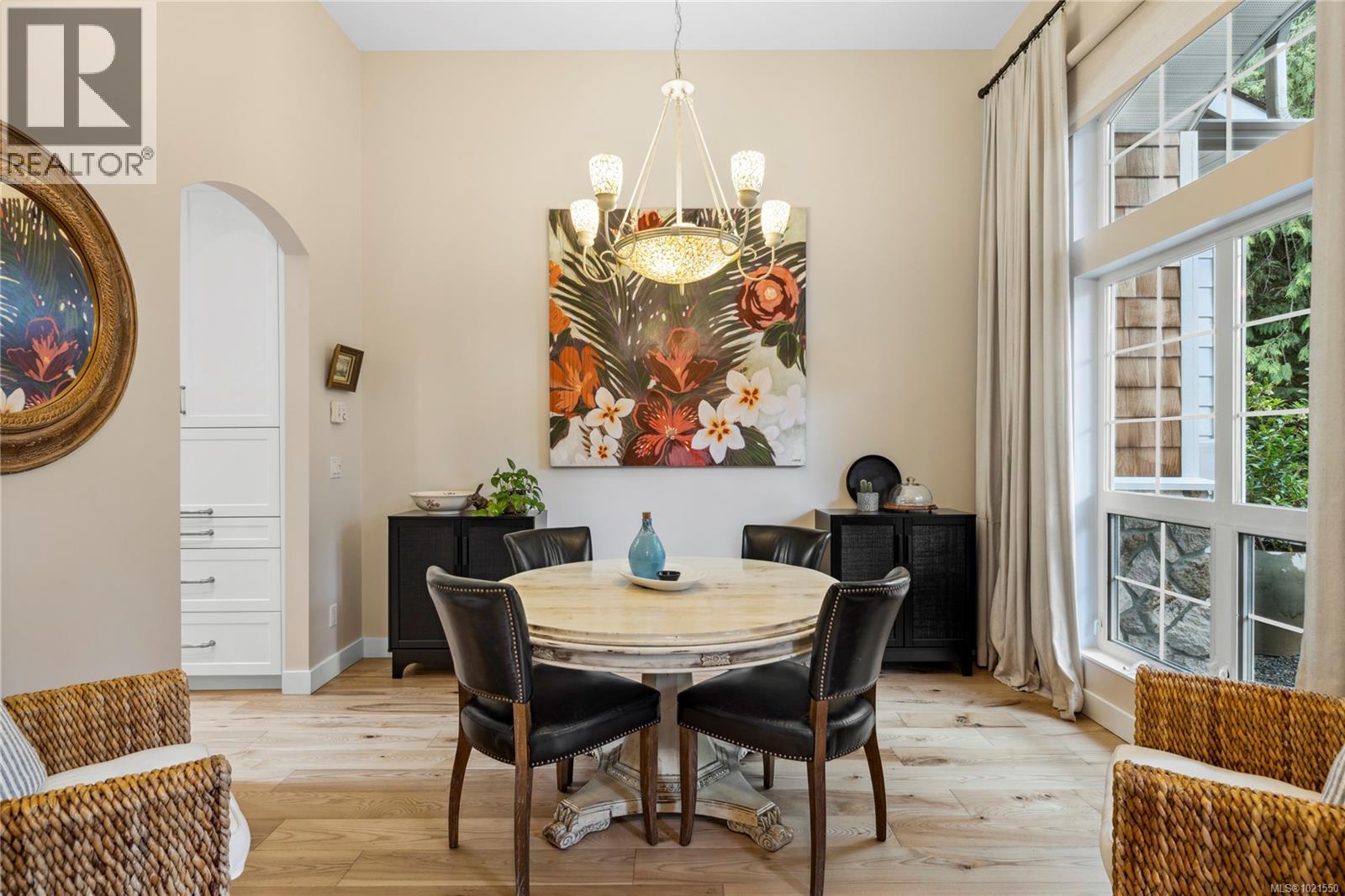 7190 Hase Pl, Lantzville