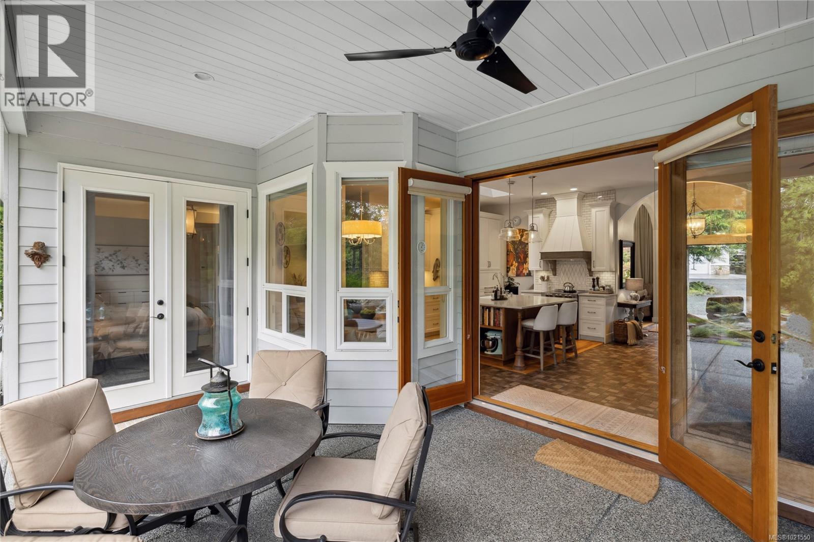 7190 Hase Pl, Lantzville