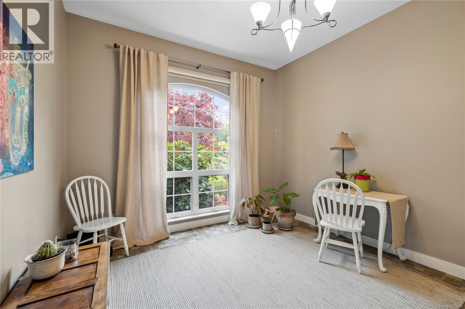 7190 Hase Pl, Lantzville