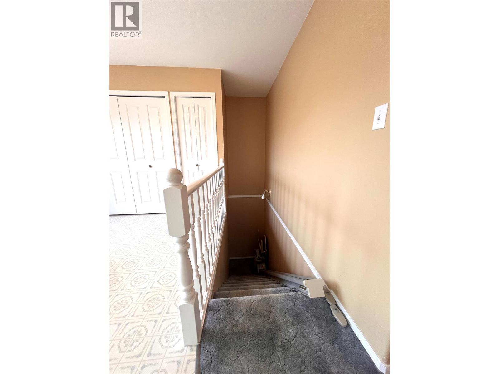 #13 2210 COLUMBIA Avenue - 15