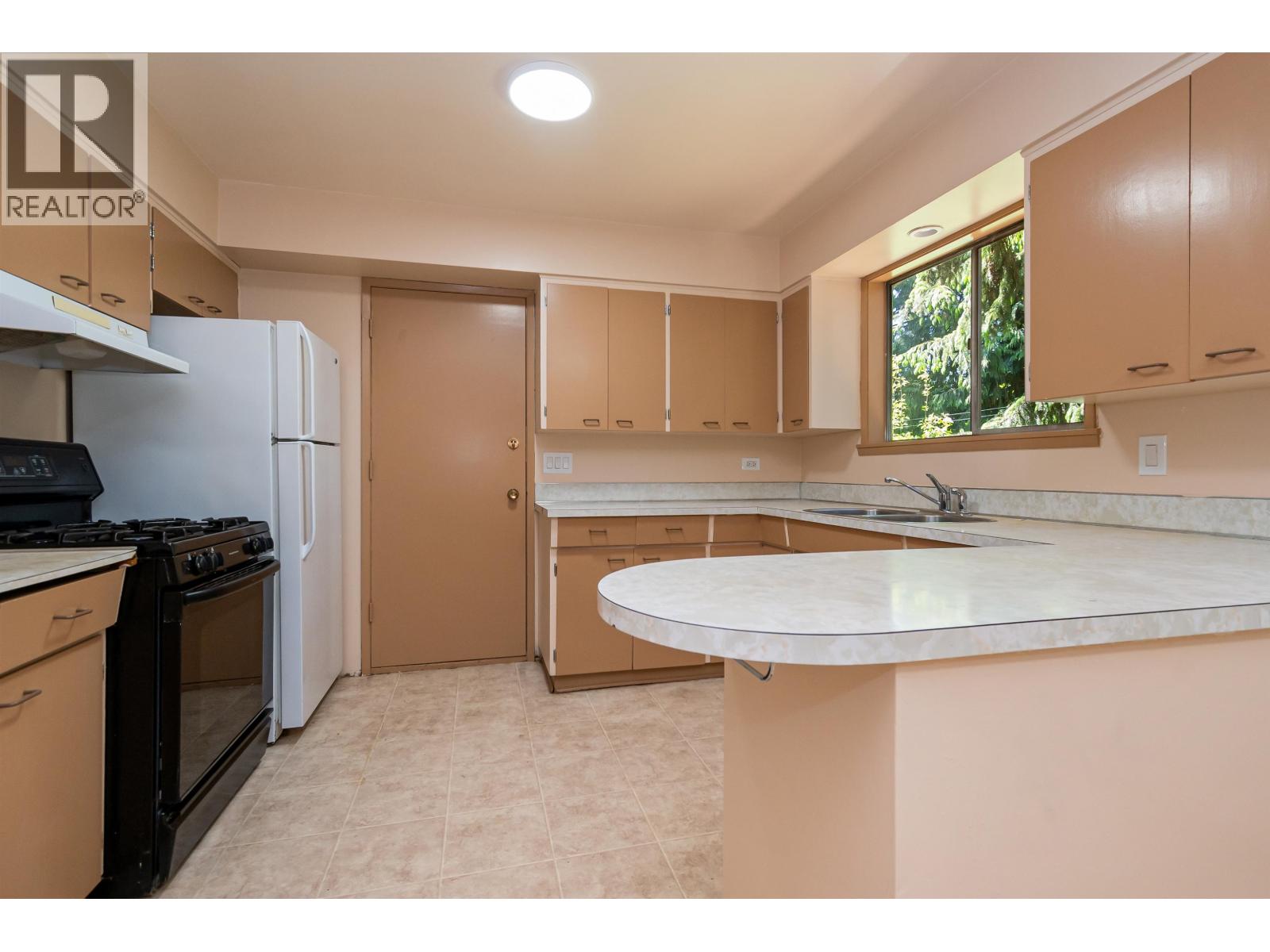 3687 COAST MERIDIAN ROAD, Port Coquitlam