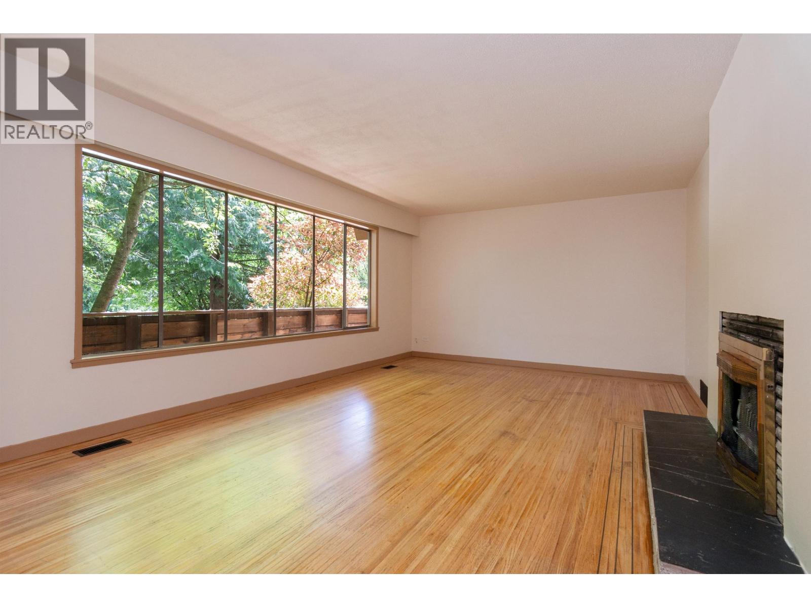 3687 COAST MERIDIAN ROAD, Port Coquitlam