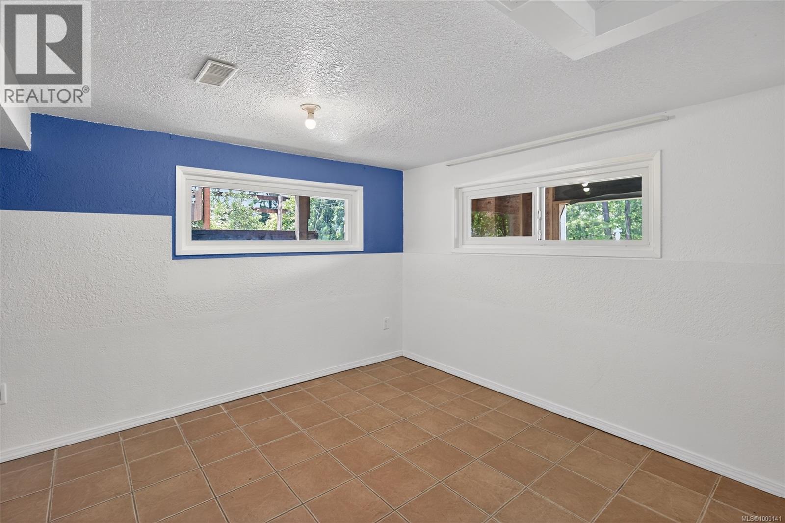 4289 North Park Dr, Port Alberni