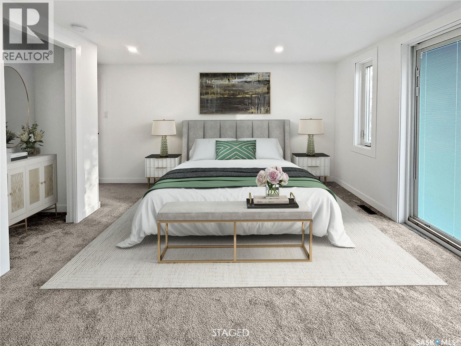 Single Family House 2 Level for Sale in  rd AVENUE NE Swift Current 