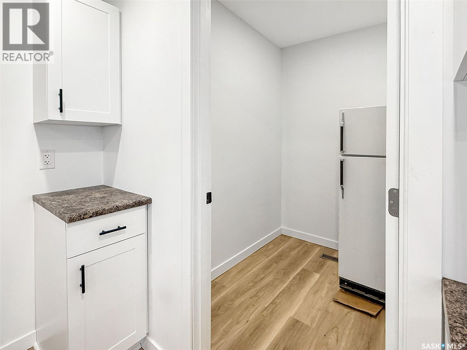 Single Family House 2 Level for Sale in  rd AVENUE NE Swift Current 