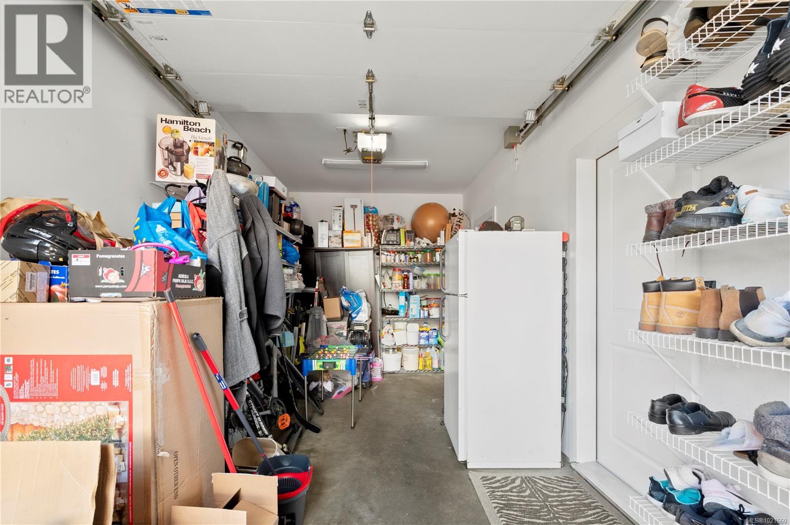 701 Strandlund Ave, Langford