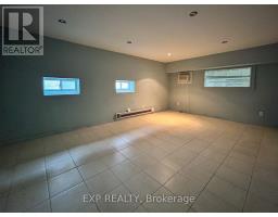 31 Milford Avenue, Toronto, ON M6M2W1 Photo 12