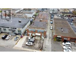 31 Milford Avenue, Toronto, ON M6M2W1 Photo 15