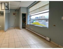 31 Milford Avenue, Toronto, ON M6M2W1 Photo 13