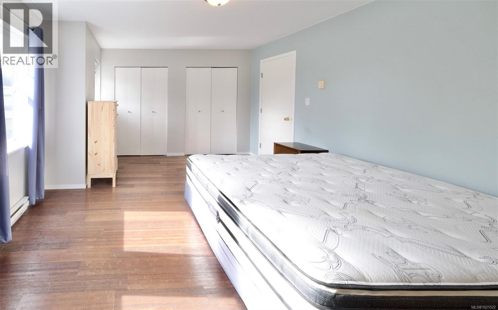 645 Shore Pine Cres, Tofino