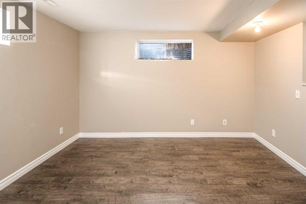 Single Family House for Sale in  Coventry Circle NE Coventry Hills Calgary 