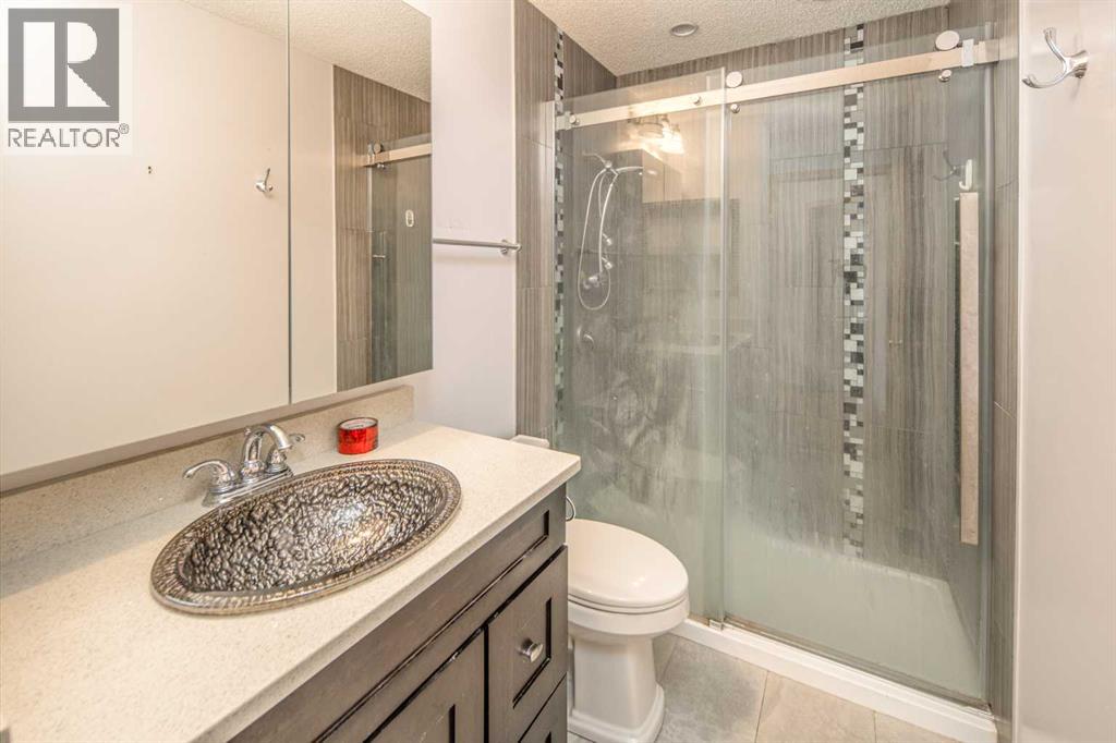 Single Family House for Sale in  Coventry Circle NE Coventry Hills Calgary 