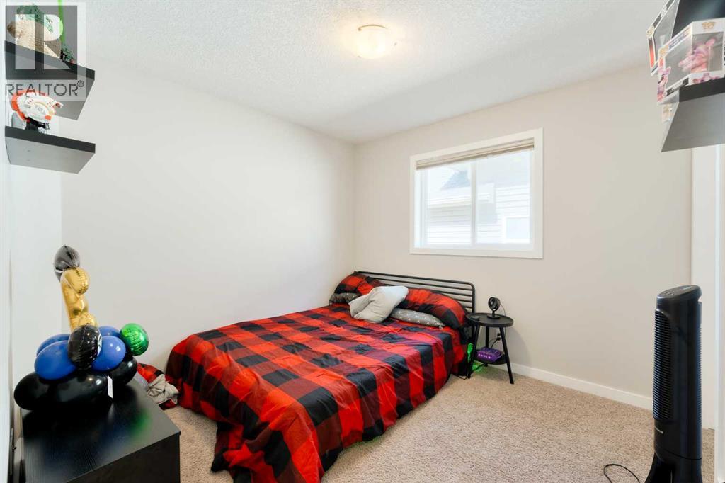 40 Sunrise Terrace, Cochrane