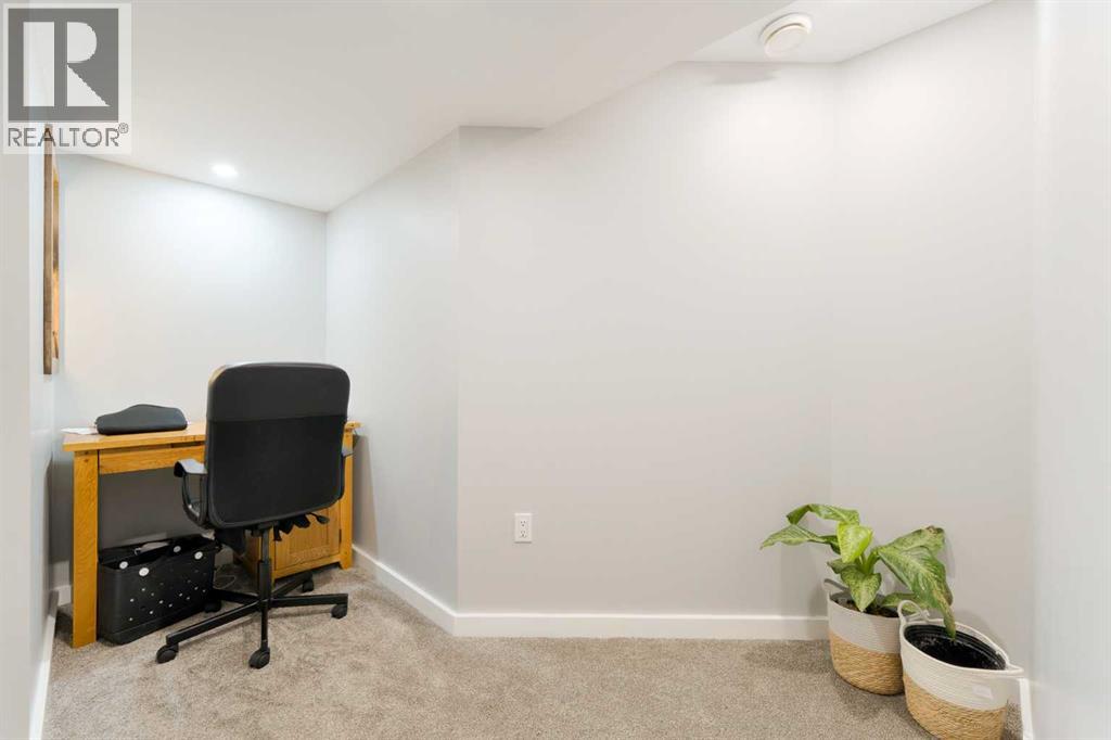 40 Sunrise Terrace, Cochrane