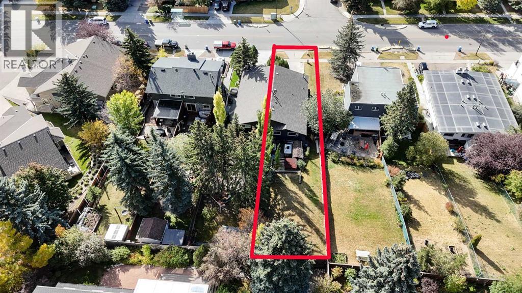 Single Family House Bungalow for Sale in  Silver Springs Road NW Silver Springs Calgary 