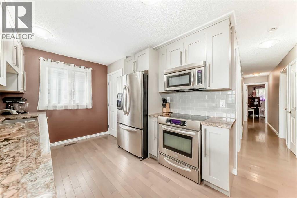 Single Family House Bungalow for Sale in  Silver Springs Road NW Silver Springs Calgary 