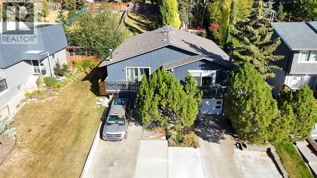 Single Family House Bungalow for Sale in  Silver Springs Road NW Silver Springs Calgary 