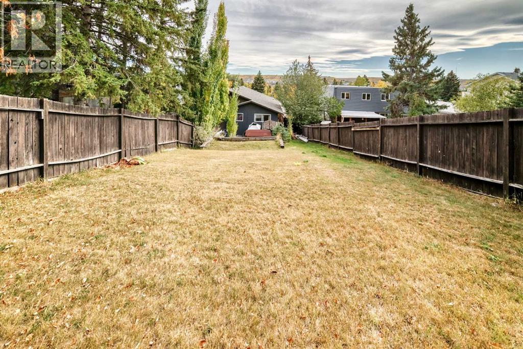 Single Family House Bungalow for Sale in  Silver Springs Road NW Silver Springs Calgary 