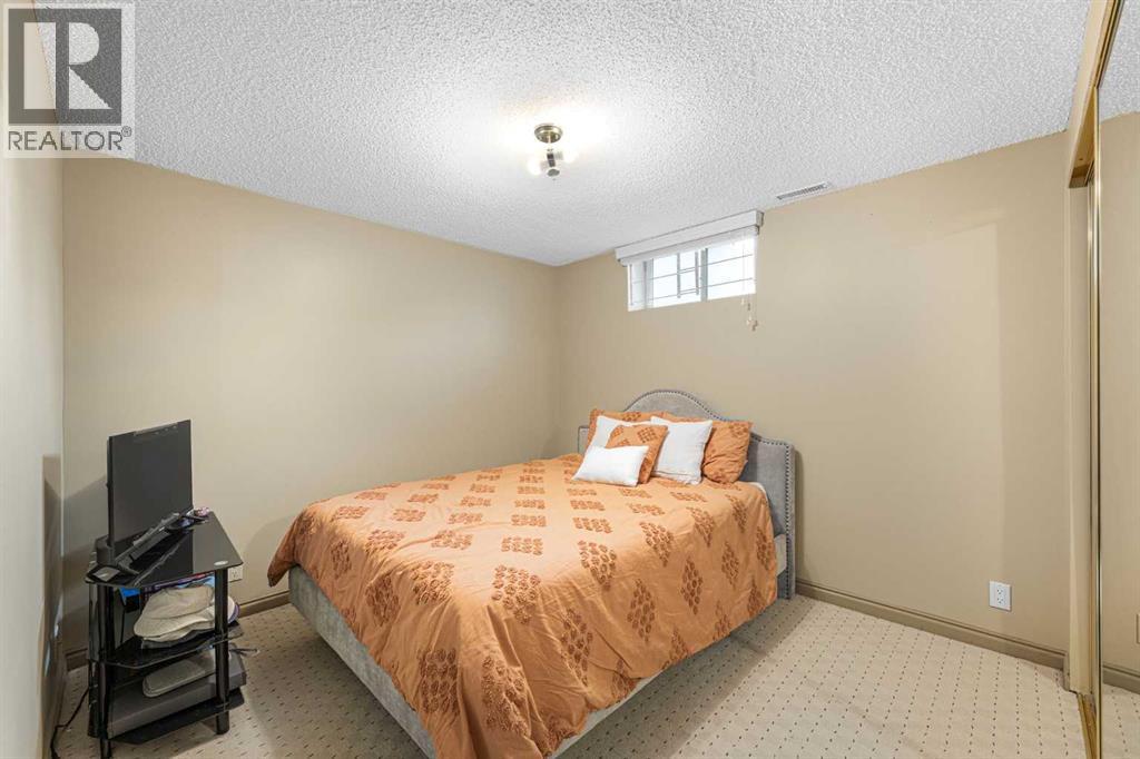 Single Family House Bungalow for Sale in  Lake Fraser Way SE Lake Bonavista Calgary 