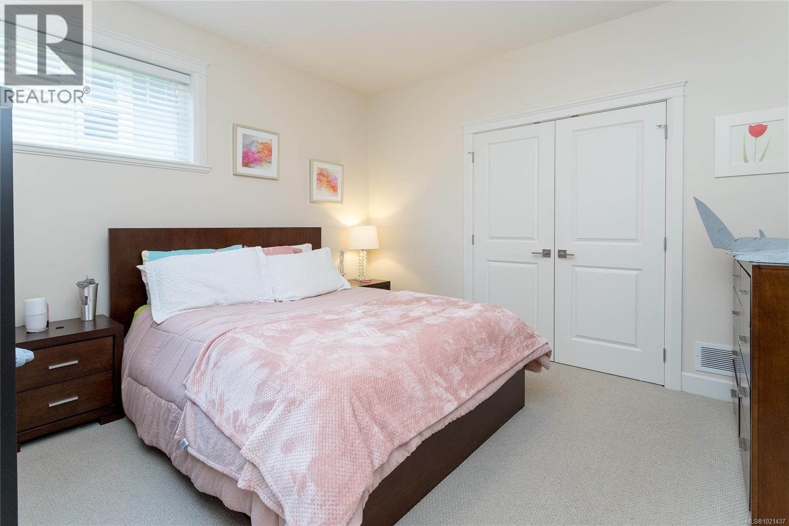 2140 Champions Way, Langford