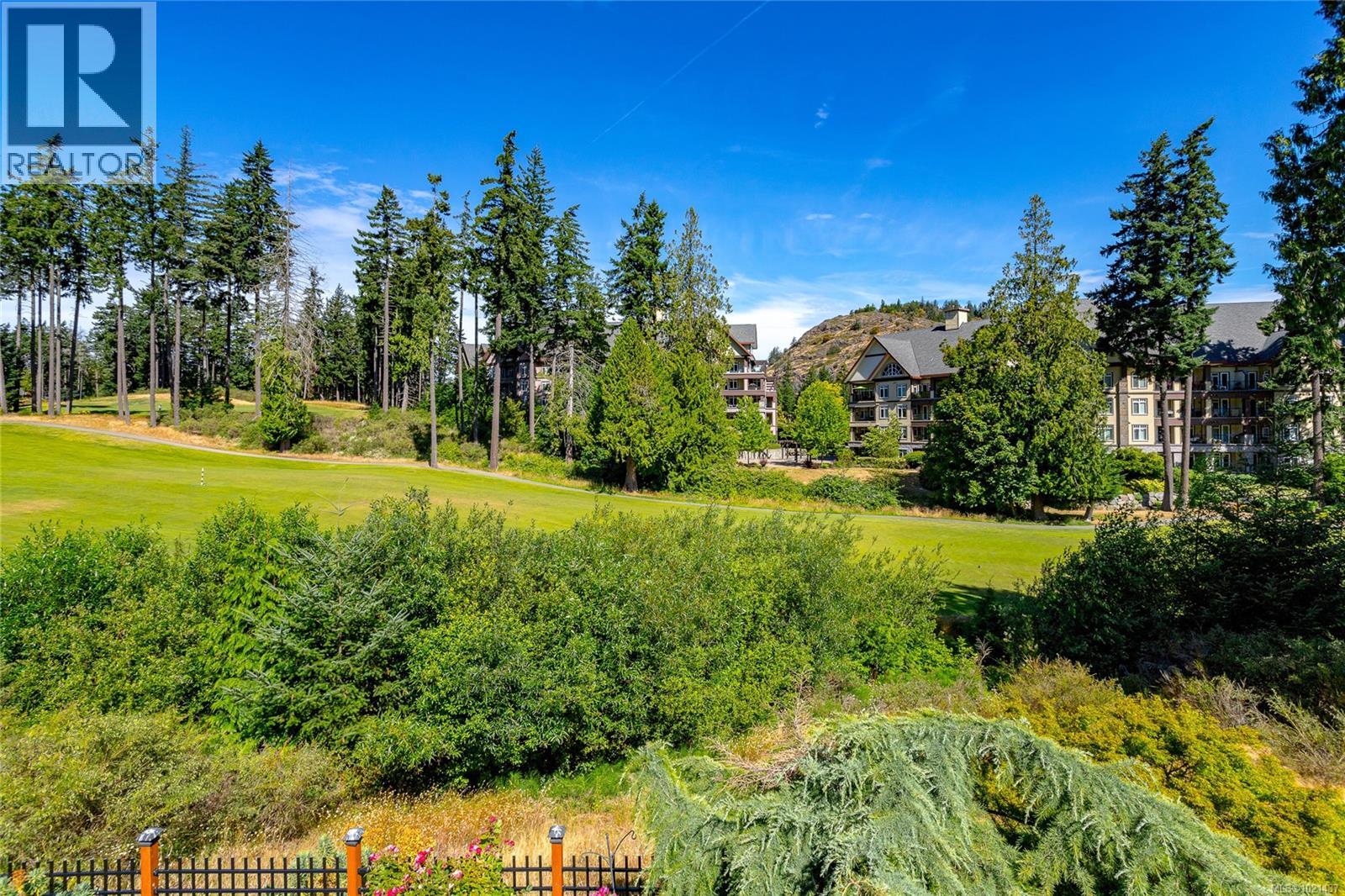 2140 Champions Way, Langford