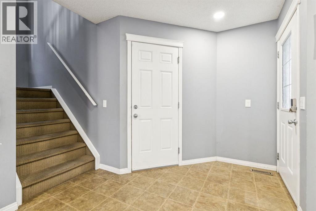 Single Family House for Sale in  Saddleridge Drive NE Saddle Ridge Calgary 