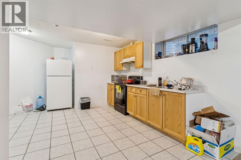 Single Family House for Sale in  Saddleridge Drive NE Saddle Ridge Calgary 