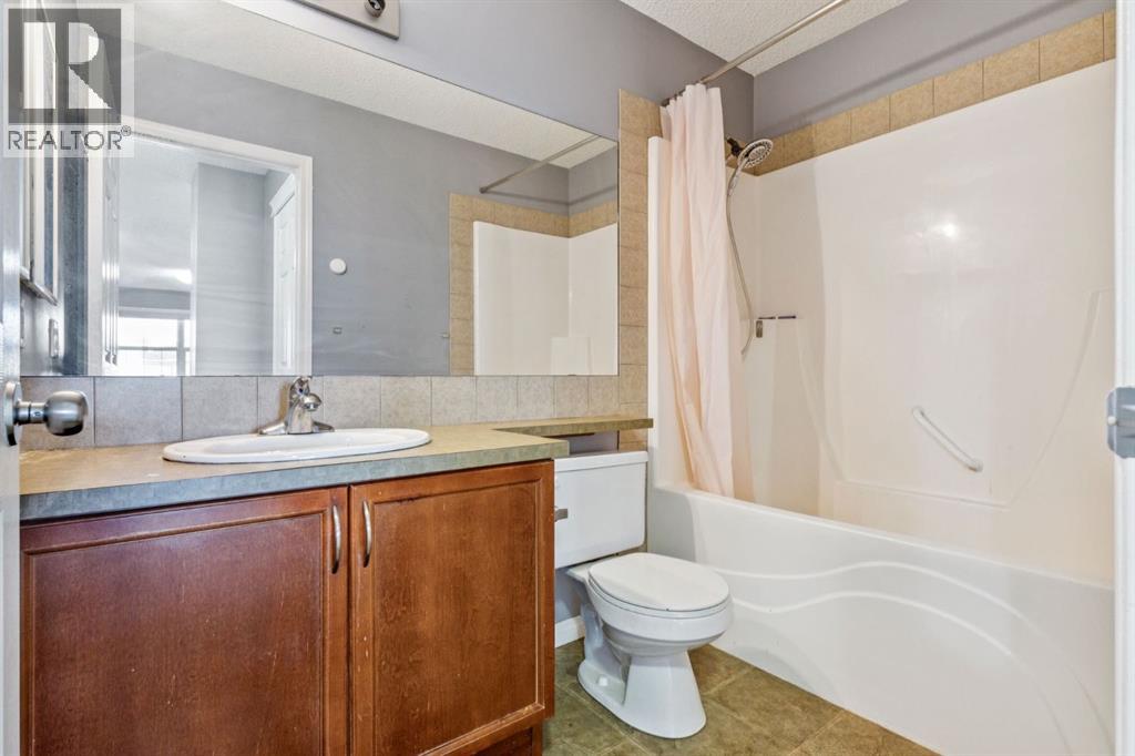 Single Family House for Sale in  Saddleridge Drive NE Saddle Ridge Calgary 