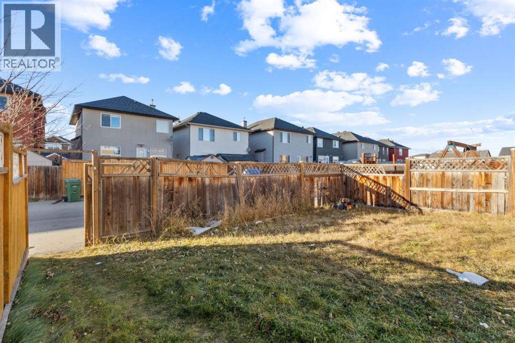 Single Family House for Sale in  Saddleridge Drive NE Saddle Ridge Calgary 