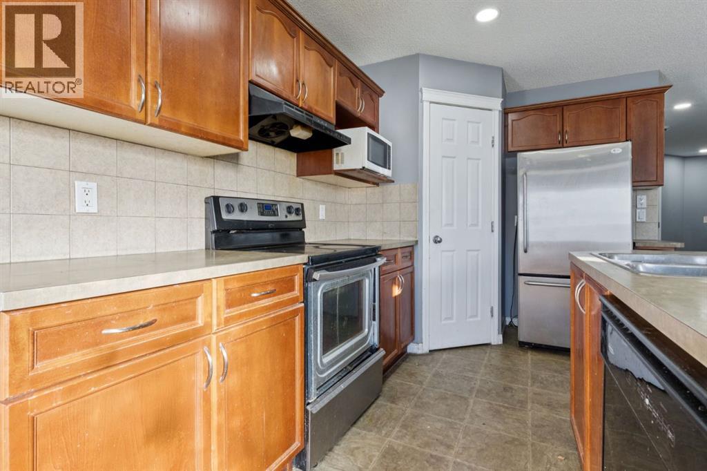 Single Family House for Sale in  Saddleridge Drive NE Saddle Ridge Calgary 