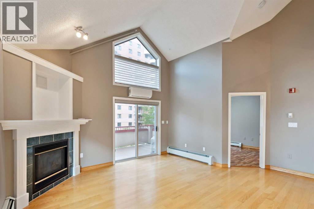 Single Family House for Sale in    Avenue SW Eau Claire Calgary 