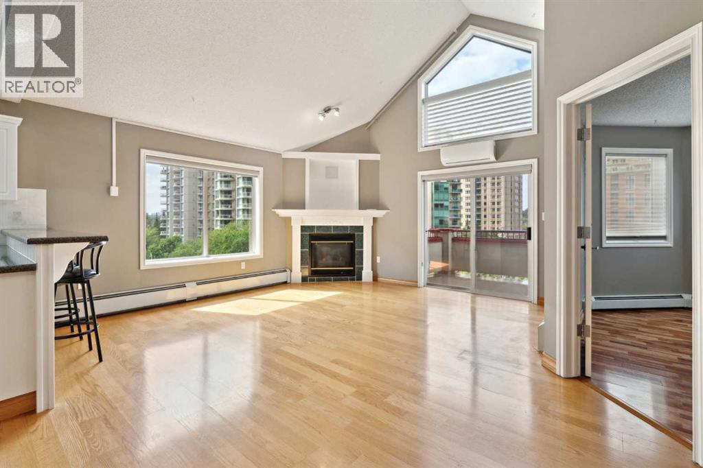 Single Family House for Sale in    Avenue SW Eau Claire Calgary 