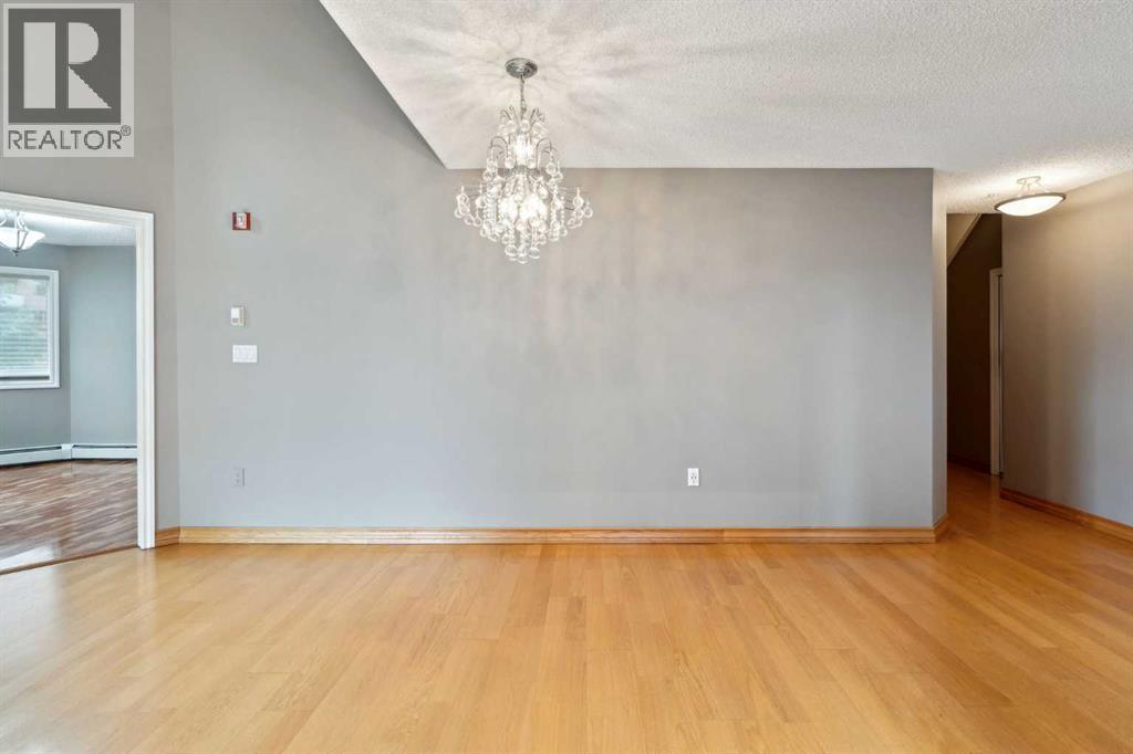 Single Family House for Sale in    Avenue SW Eau Claire Calgary 