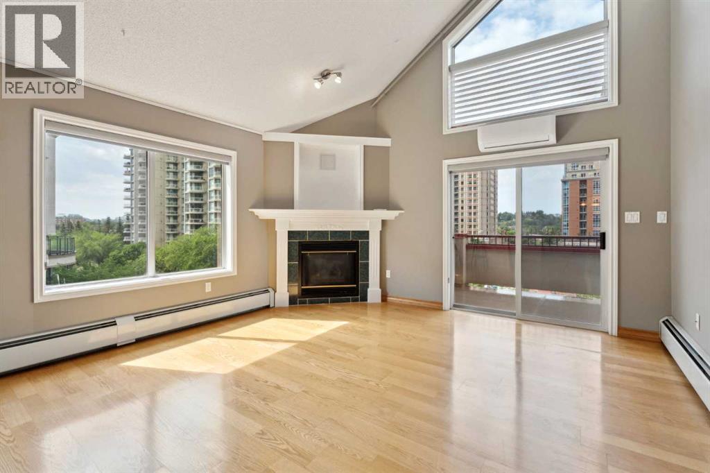 Single Family House for Sale in    Avenue SW Eau Claire Calgary 