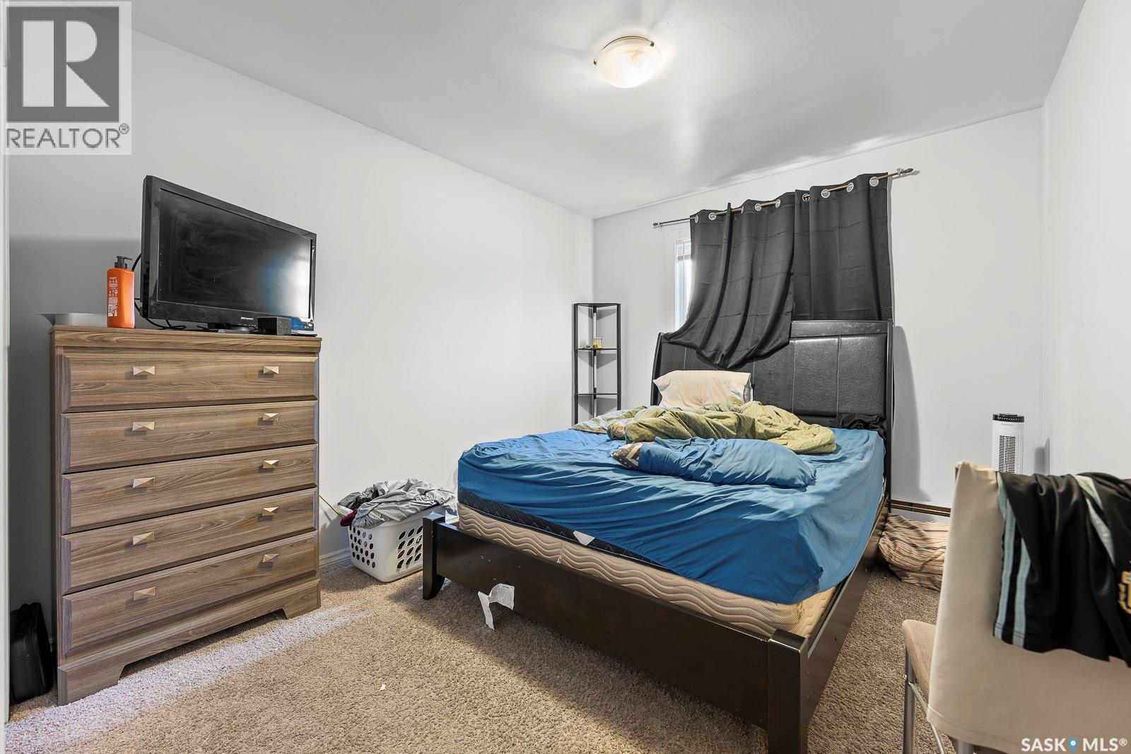 1560 ALEXANDRA STREET - 12