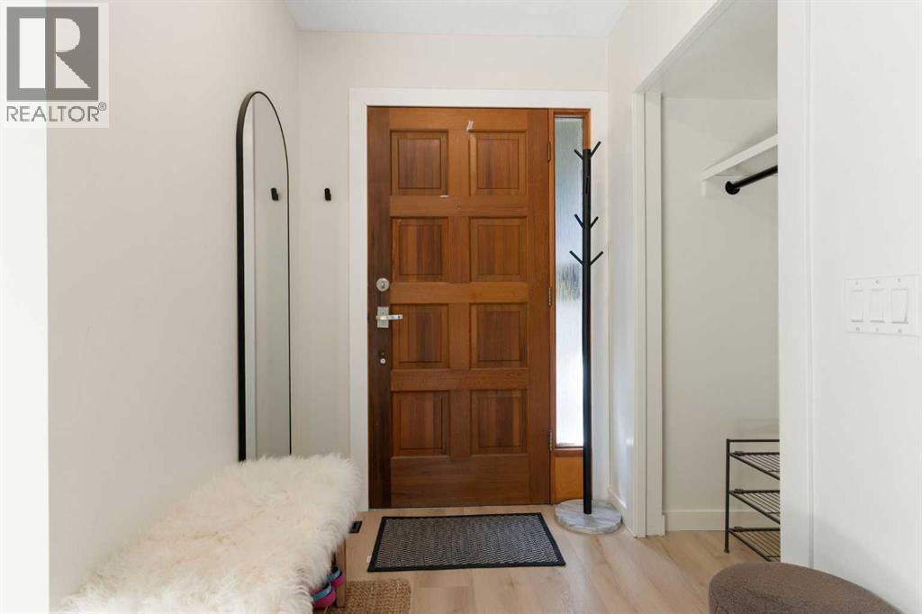 Single Family House 4 Level for Sale in   Street SW Oakridge Calgary 